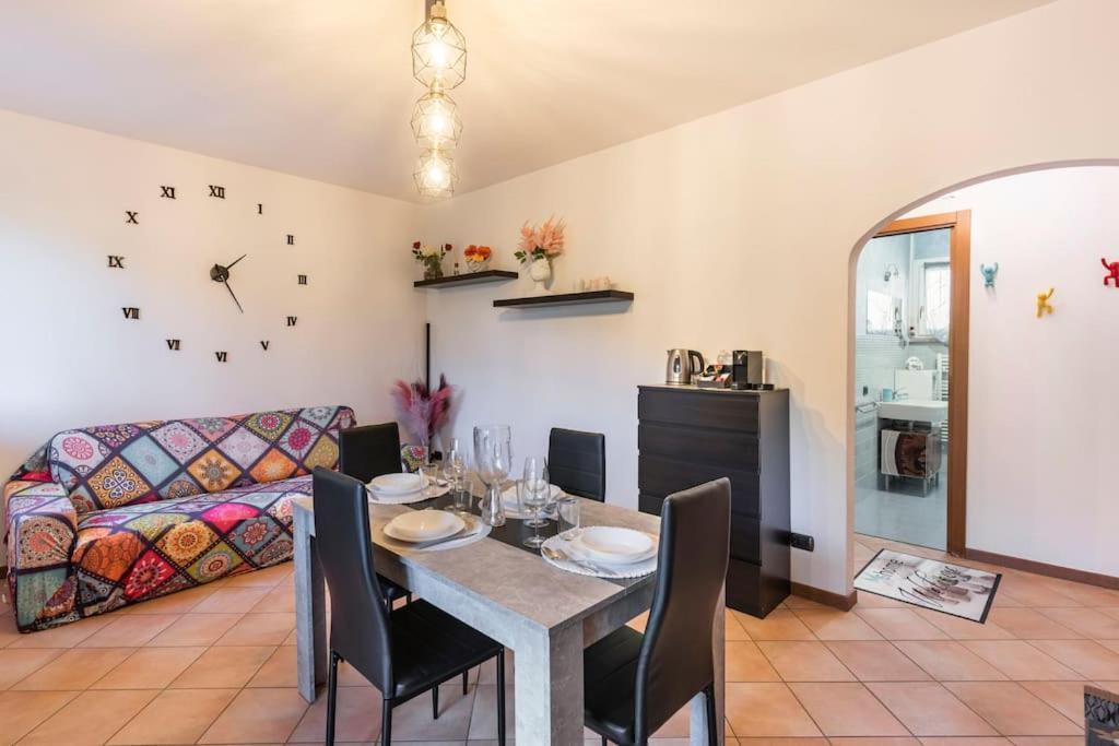 Oliva Apartment - Featuring A Private Garden And Access To A Pool Barcuzzi Luaran gambar